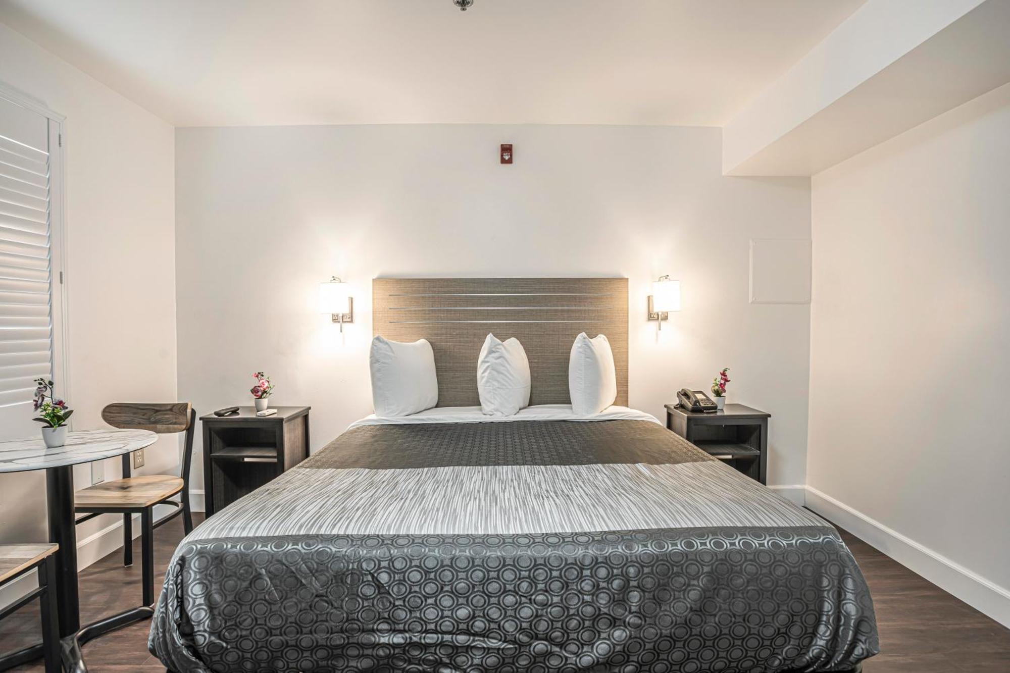 The Greens Hotel On Del Paso 새크라멘토 외부 사진